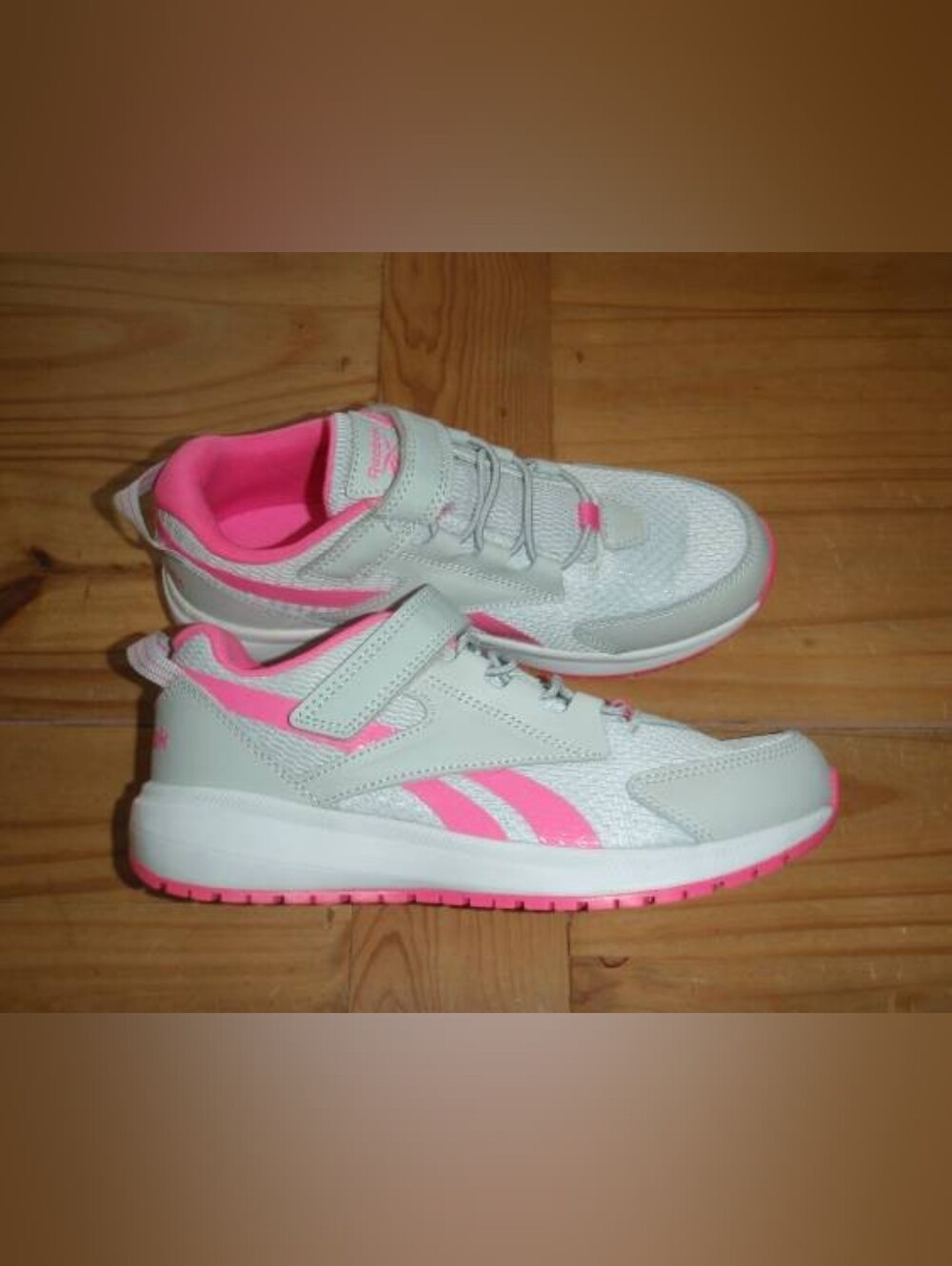 Reebok - Gray & Pink - Size 3 Youth